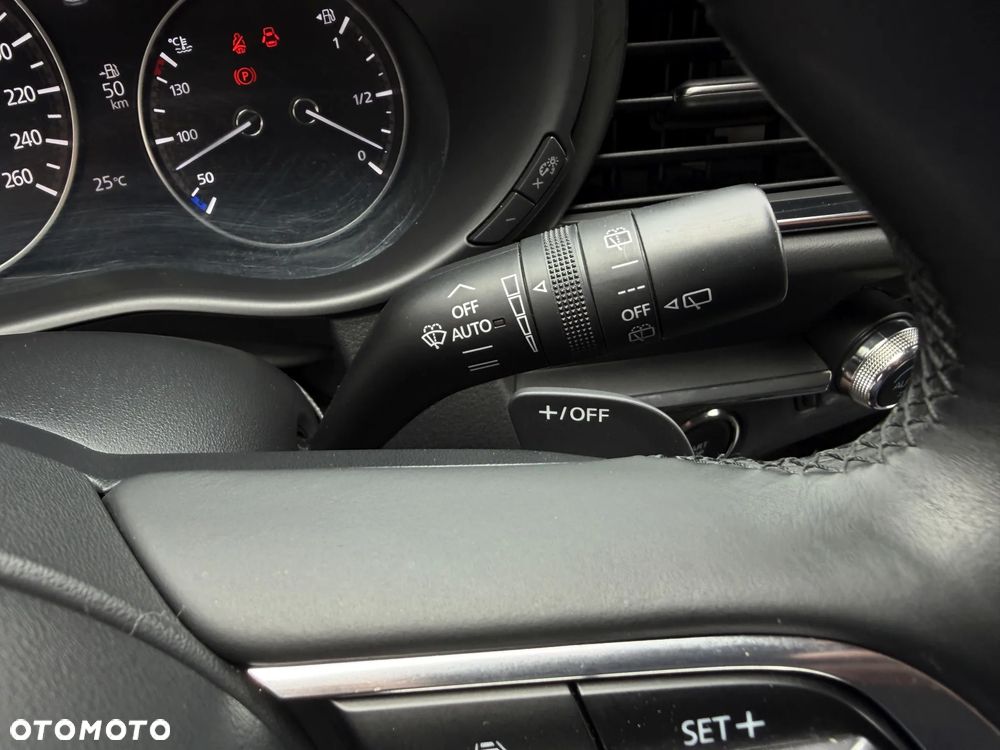 Mazda CX-30 SKYACTIV-X 2.0 M-Hybrid - 24