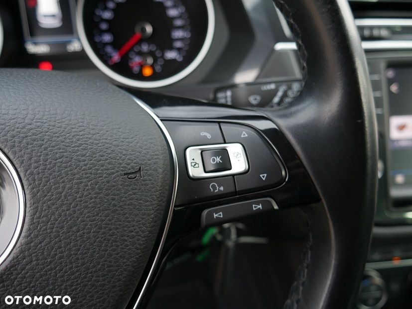 Volkswagen Tiguan - 14