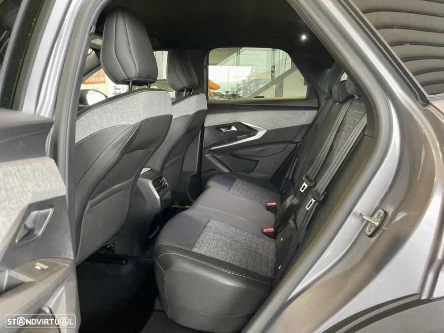 Peugeot 3008 1.2 Hybrid Allure e-DCS6 - 27