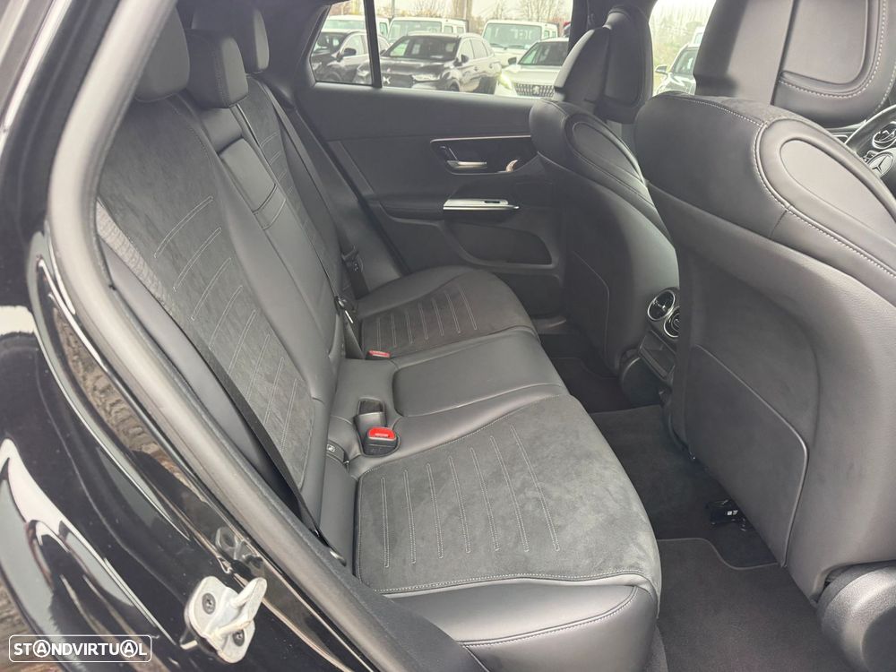 Mercedes-Benz GLC 300 de Coupe 4Matic - 14