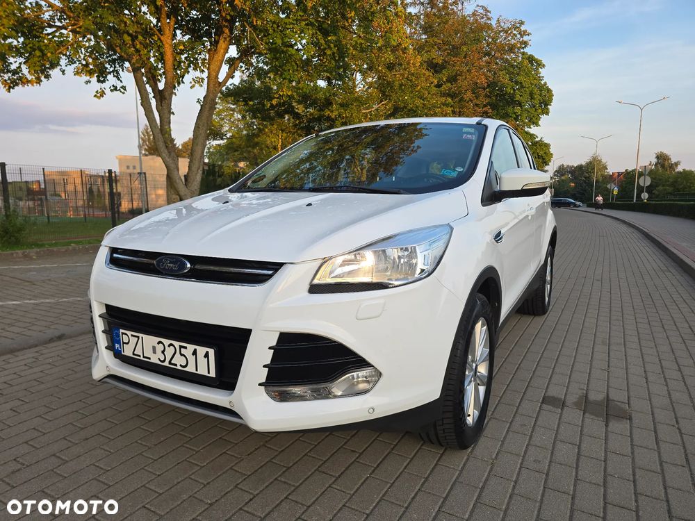 Ford Kuga - 1