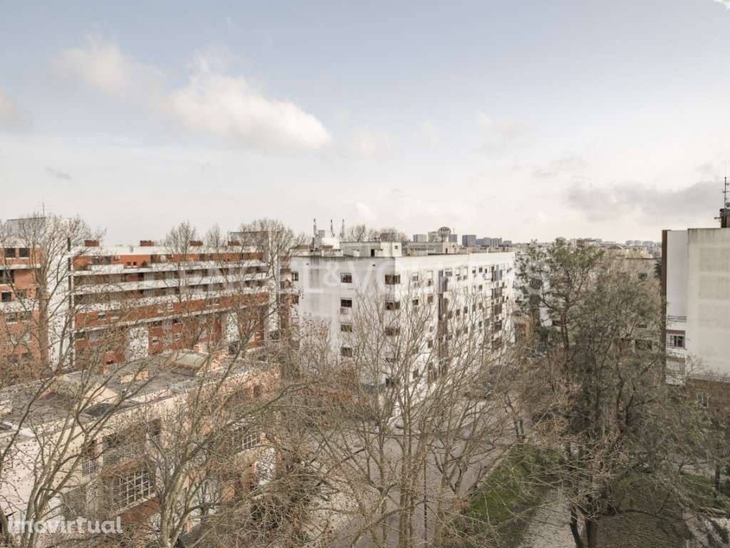 T3 em Telheiras com 91 m² - Conforto, Luz e Localização - Grande imagem: 5/25