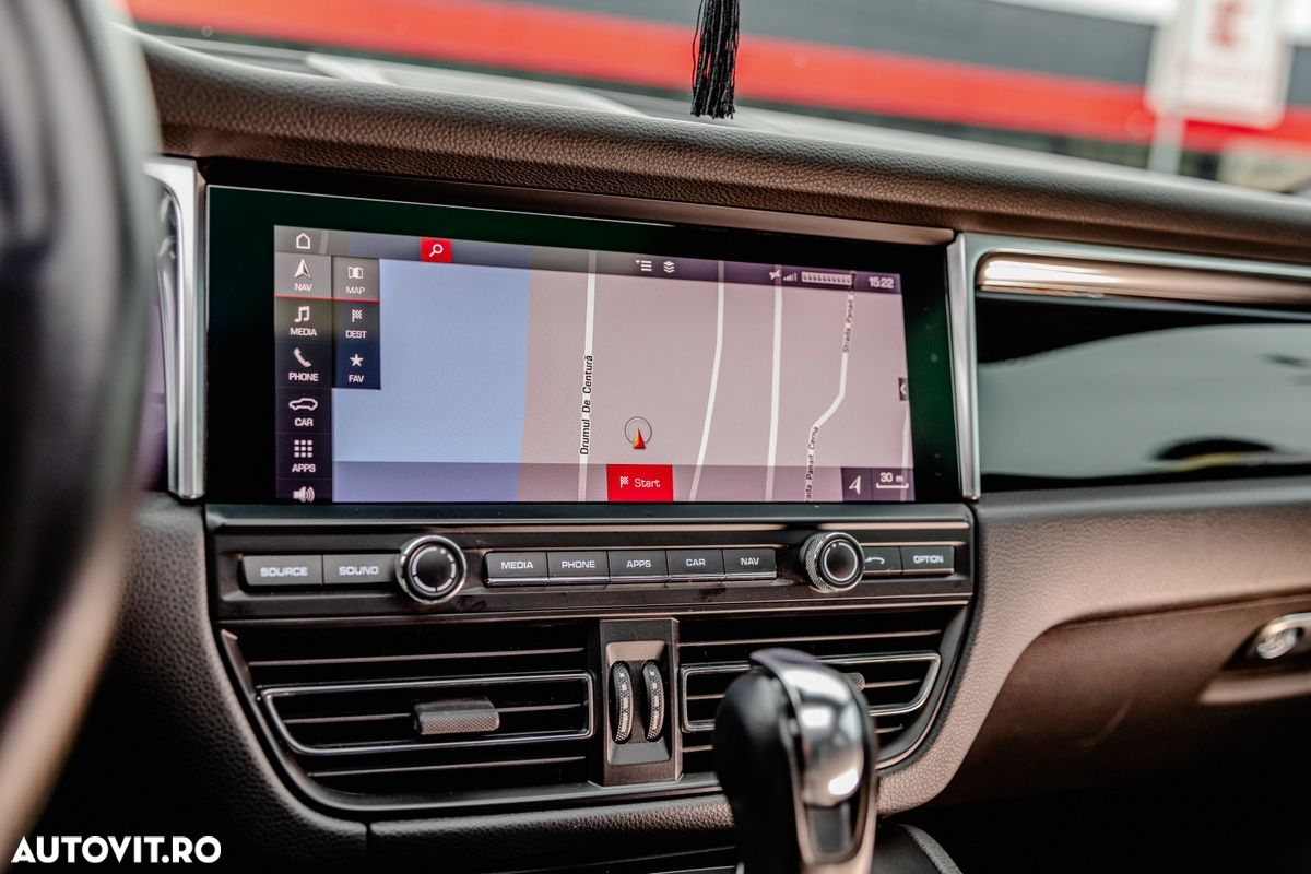 Porsche Macan - 21