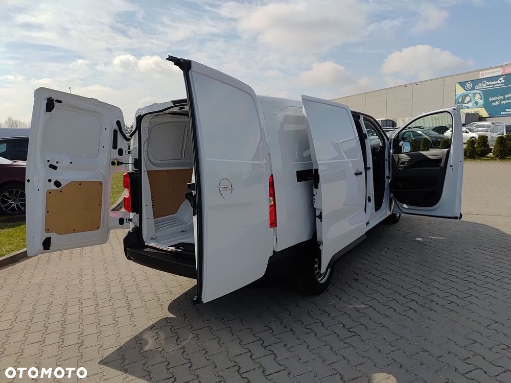 Opel Vivaro Vivaro Furgon XL Diesel 2.2 150 KM Manual - 21