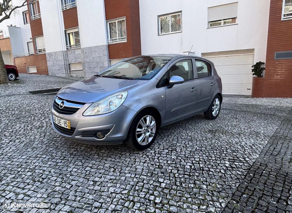 Opel Corsa 1.2 CMON - 1