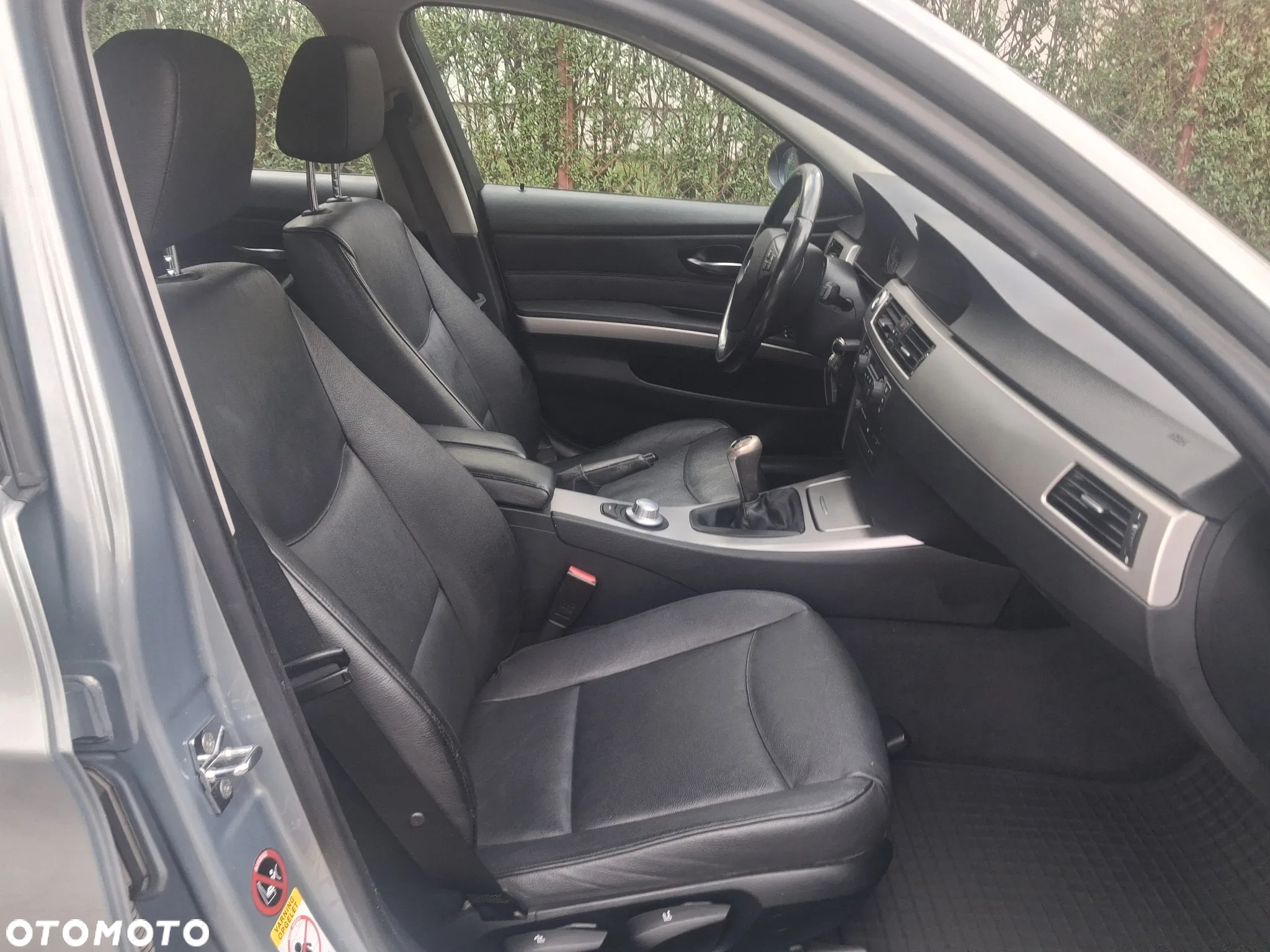 BMW Seria 3 320d DPF Touring Edition Fleet - 16