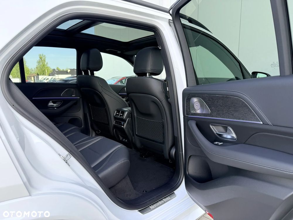Mercedes-Benz GLE - 33