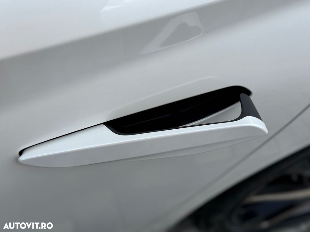 DS Automobiles DS 9 1.6 PHeV FWD 250 EAT8 PERFORMANCE Line + - 24