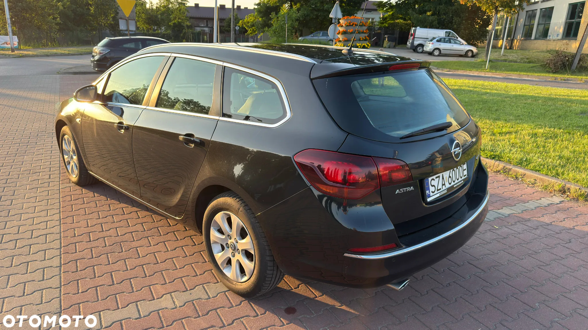 Opel Astra IV 2.0 CDTI Sport - 4