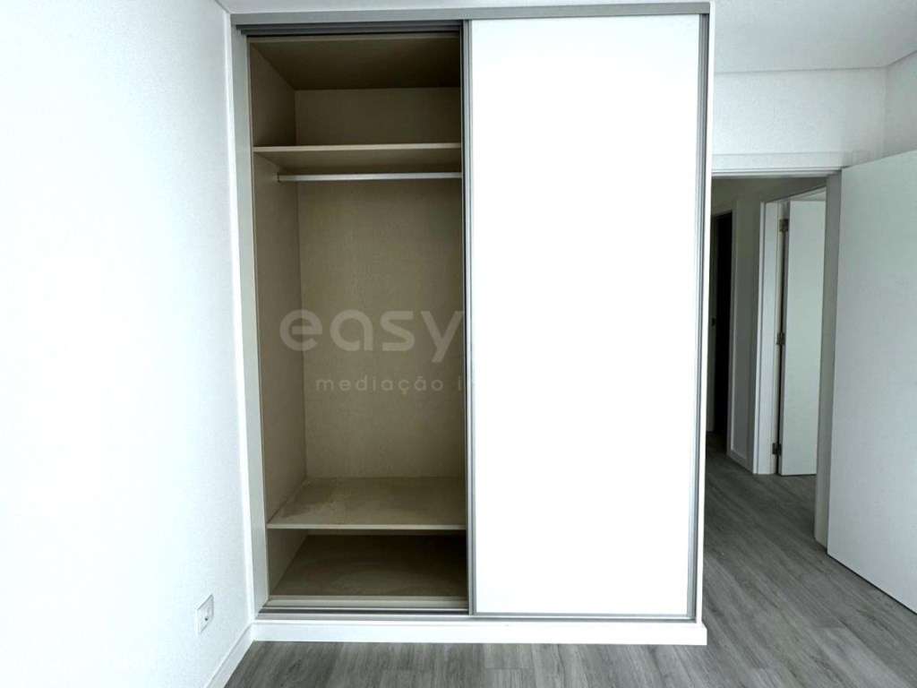 Apartamento T2 Totalmente Remodelado, no Pinhal Novo - Grande imagem: 5/19