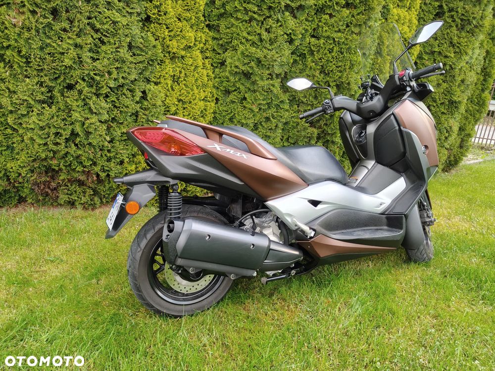 Yamaha X-max - 5