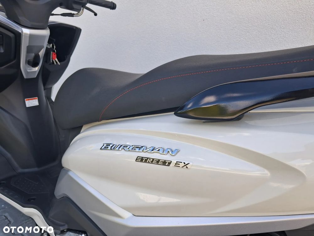 Suzuki Burgman - 11