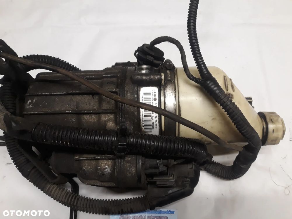 POMPA WSPOMAGANIA OPEL ZAFIRA B 1,9 CDTI  13192897 - 2
