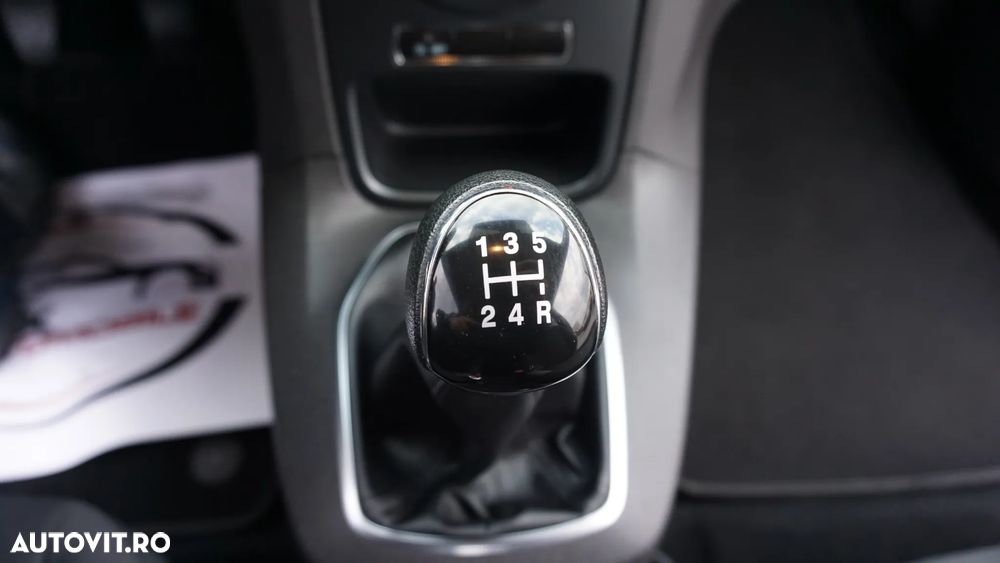 Ford Fiesta 1.0 EcoBoost Start-Stop ST-LINE - 21