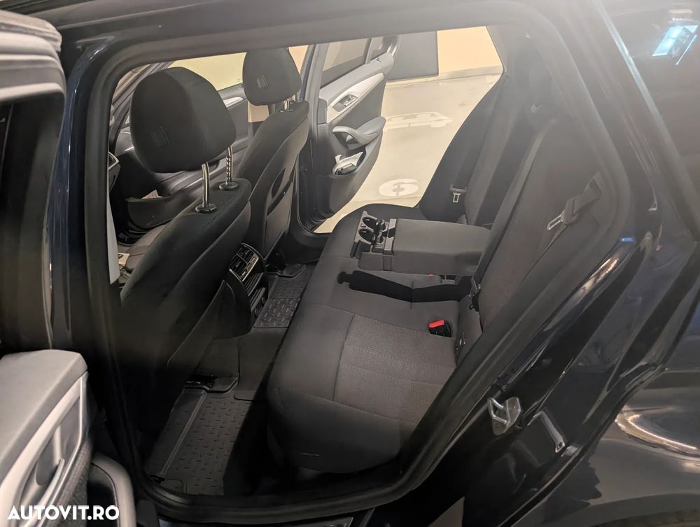 BMW Seria 5 520d xDrive Touring Aut. - 12