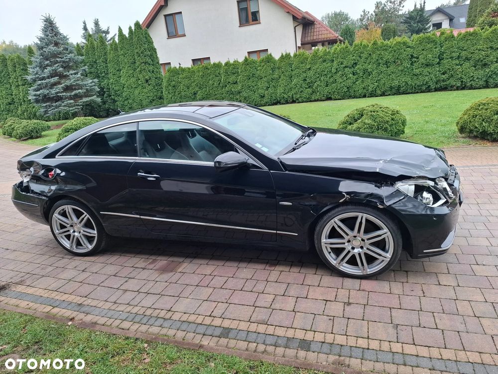 Mercedes-Benz Klasa E - 9