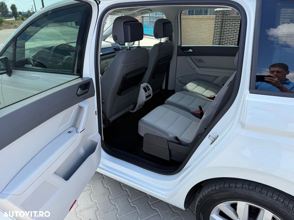 Volkswagen Touran 2.0 TDI DSG Comfortline - 9