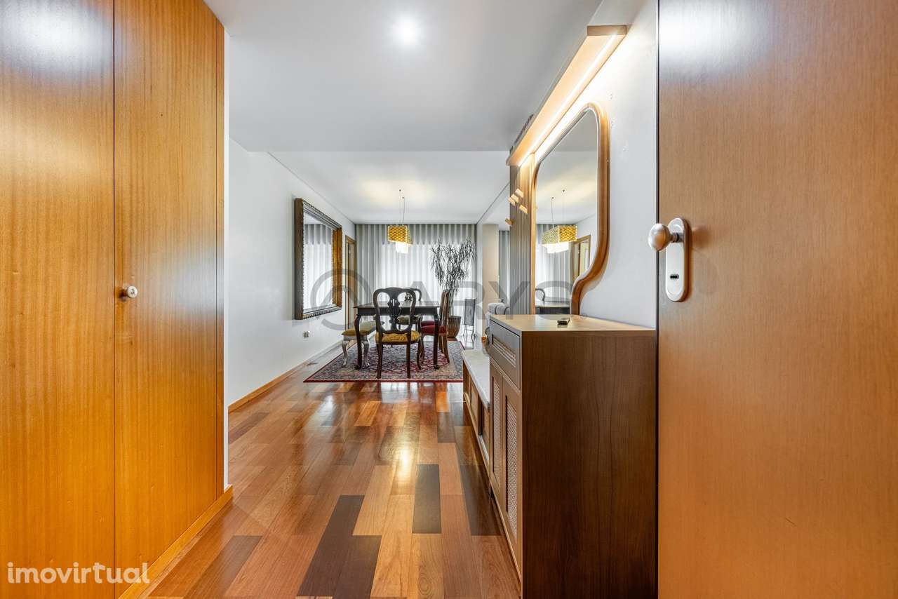 Apartamento T3 de luxo em zona exclusiva de Braga - Grande imagem: 2/26
