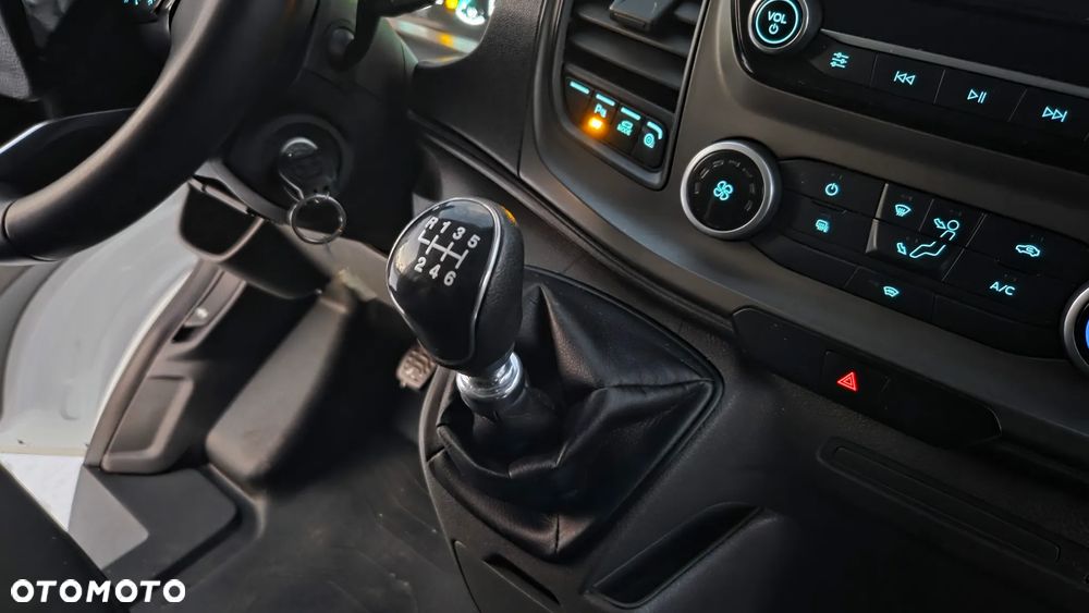 Ford Transit Custom - 22