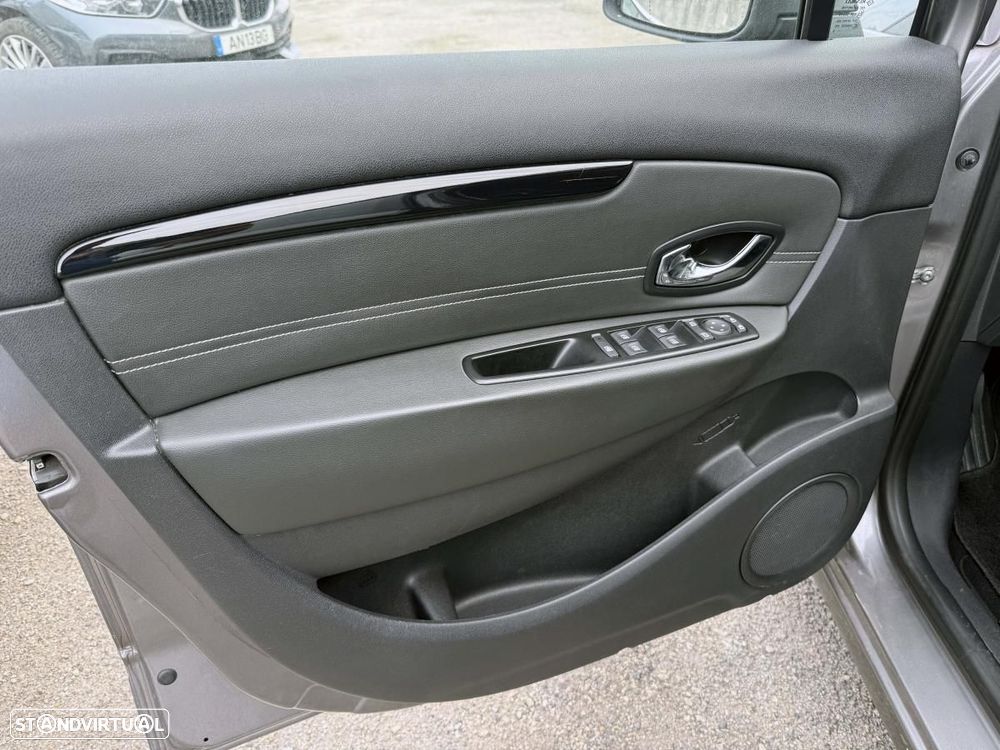 Renault Grand Scénic 1.5 dCi Luxe SS - 9