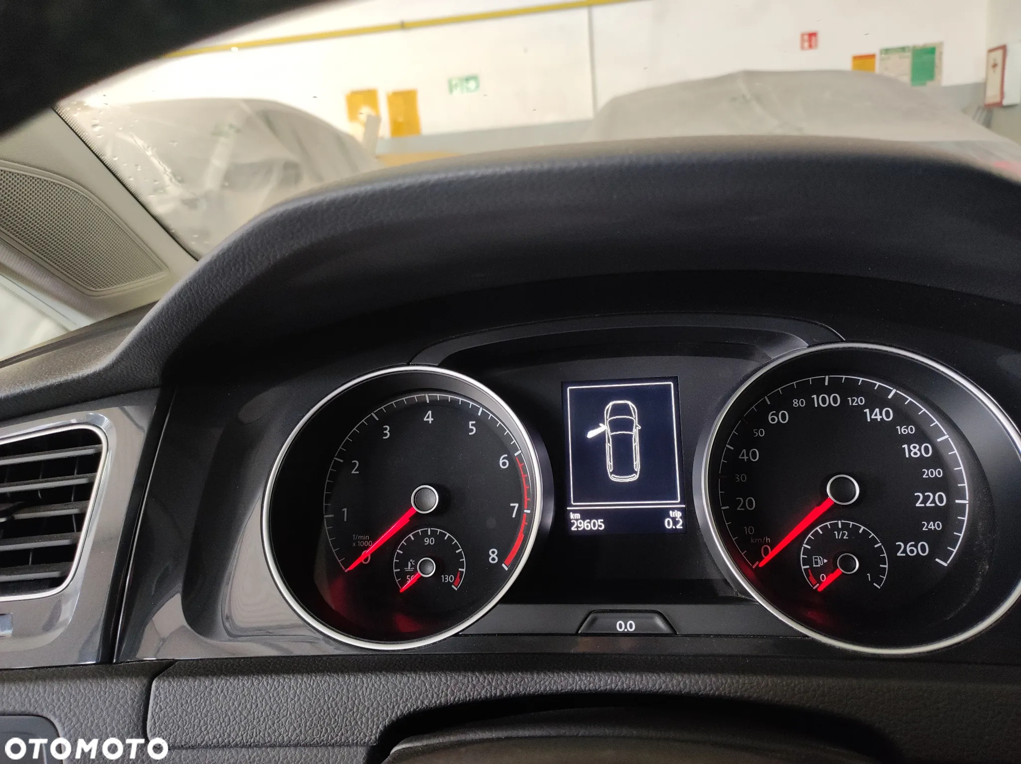 Volkswagen Golf VII 1.0 TSI BMT Trendline - 12