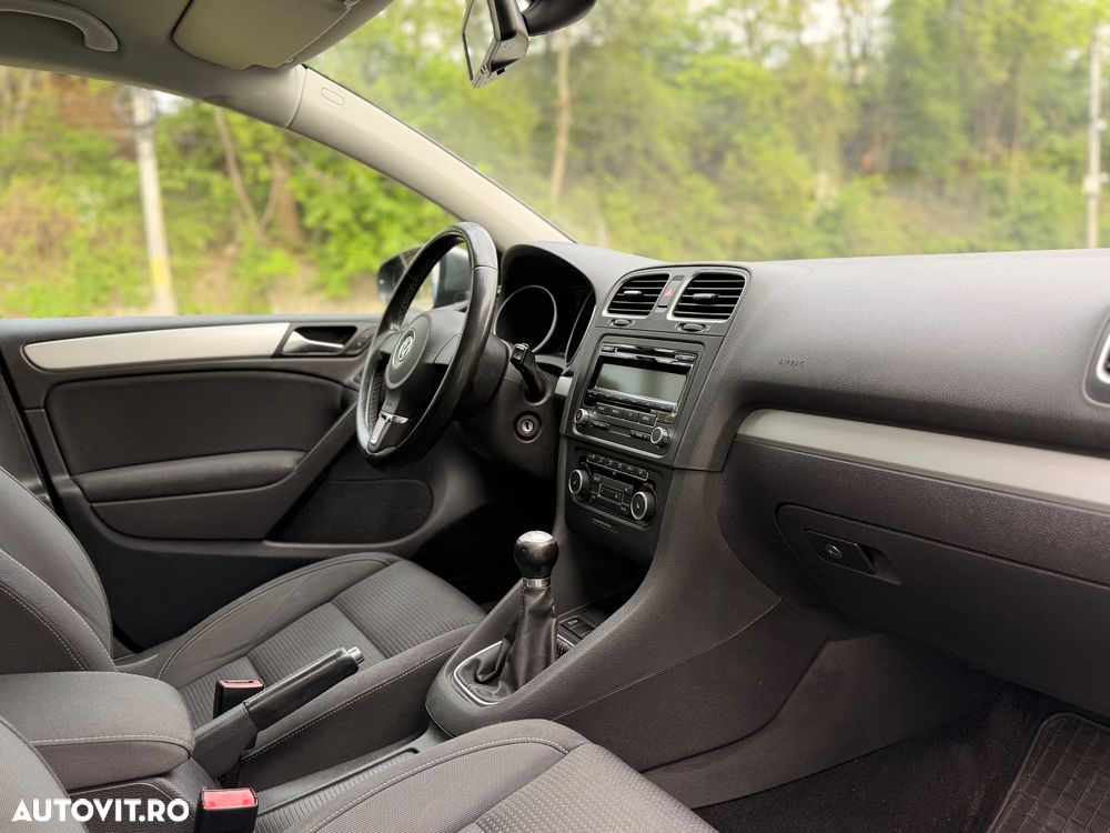 Volkswagen Golf - 5