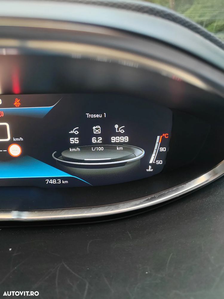 Peugeot 5008 1.5L BlueHDI EAT8 S&S Allure - 25