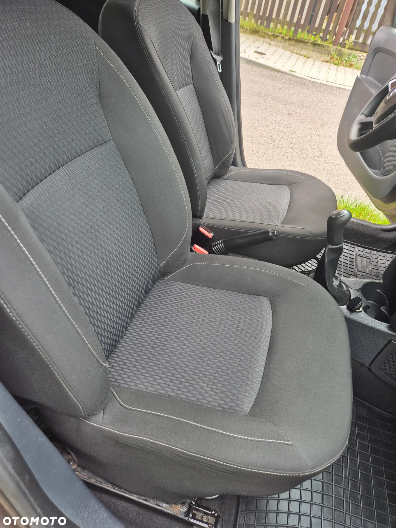 Dacia Logan MCV SCe 75 Laureate - 24