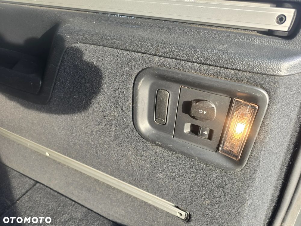 Volkswagen Sharan 2.0 TDI DSG BlueMotion Technology Comfortline - 25