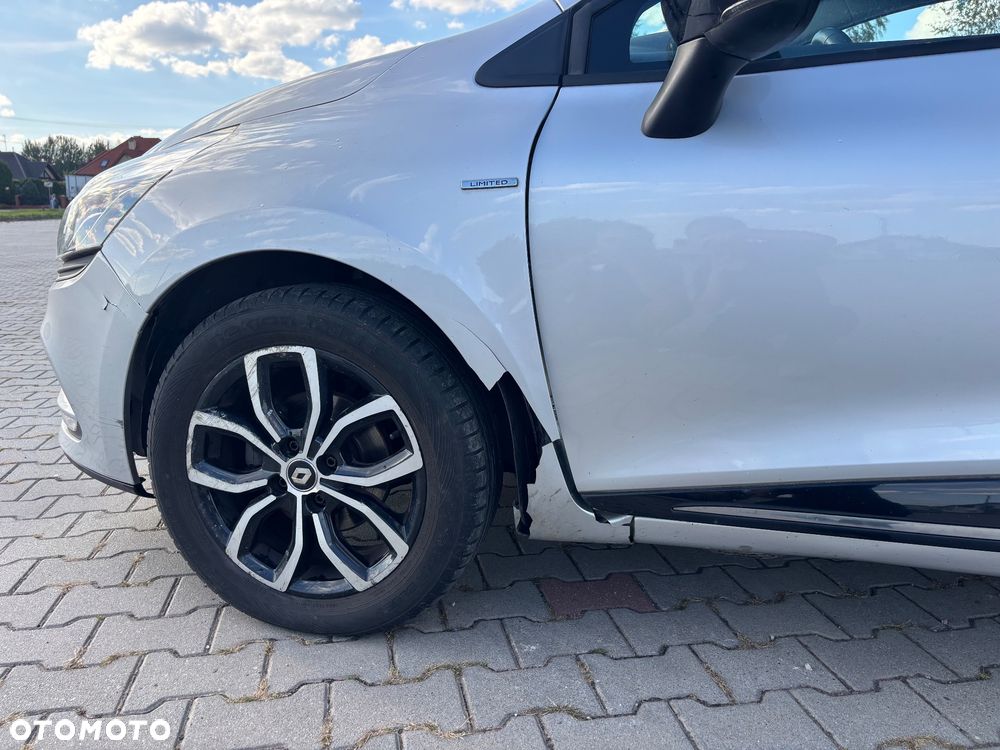 Renault Clio - 13