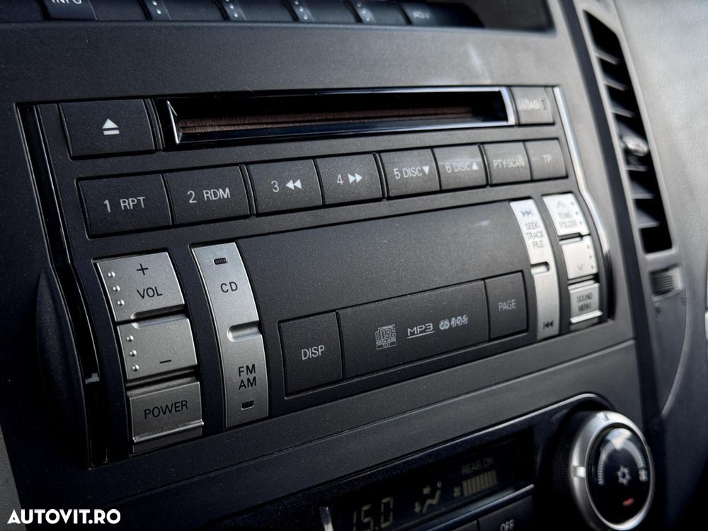 Mitsubishi Pajero - 14