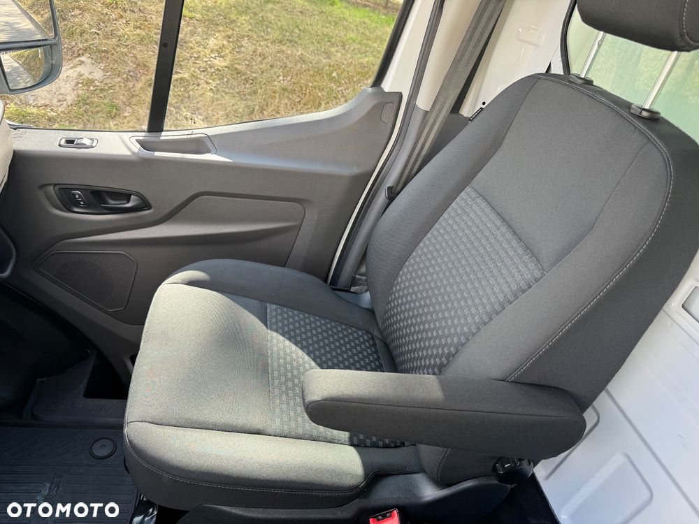 Ford Transit - 15