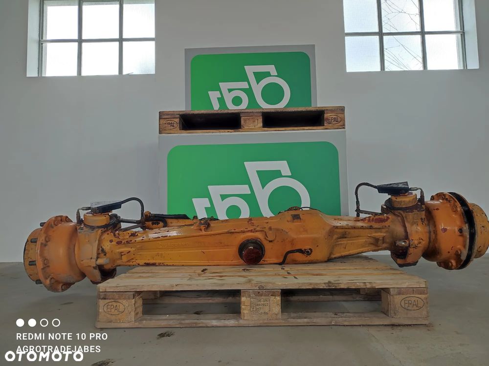Most napędowy 134237 Carraro   Case 580 SLE - 1