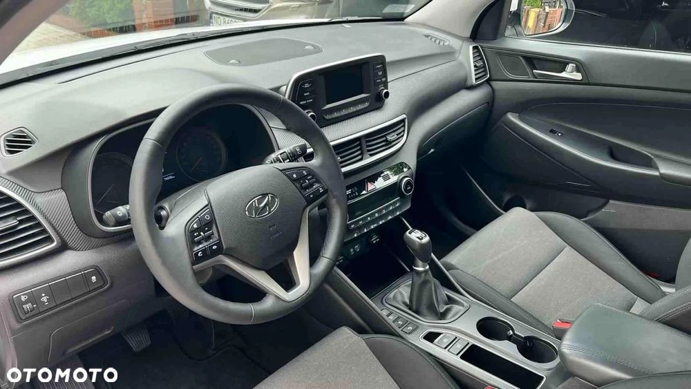 Hyundai Tucson 1.6 GDI BlueDrive Comfort 2WD - 37