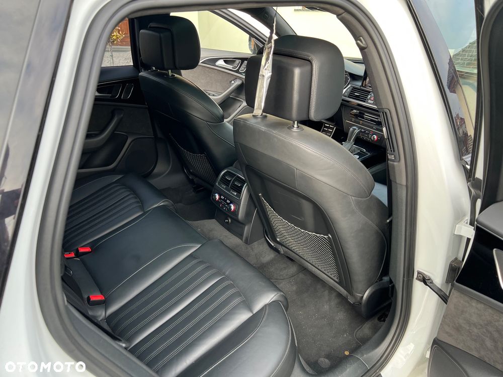 Audi A6 Avant 3.0 TDI quattro S tronic - 11
