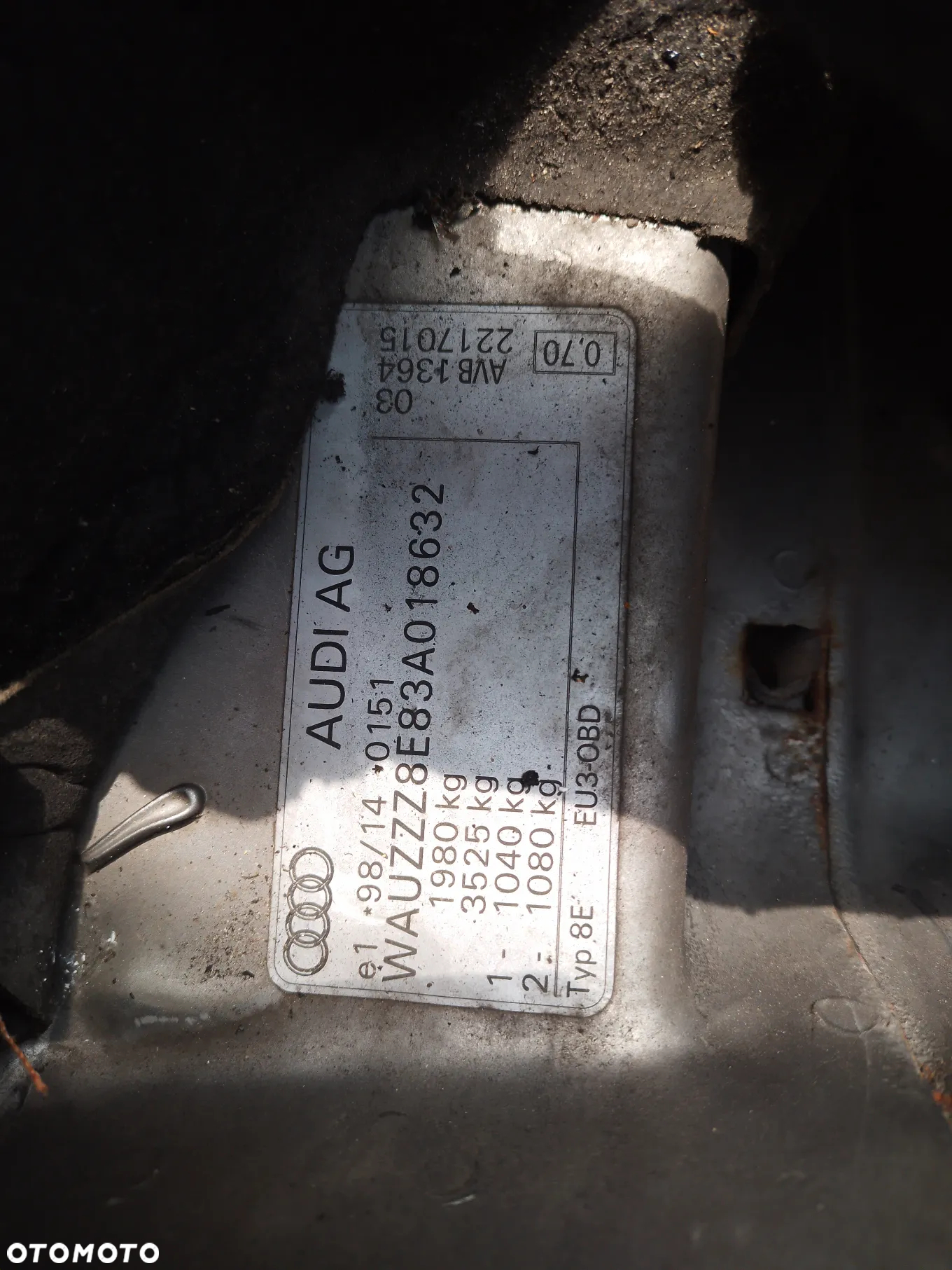 AUDI A4 B6 AVANT 00-06 1.9 TDI   LAMPA TYŁ PRAWA LEWA - 32
