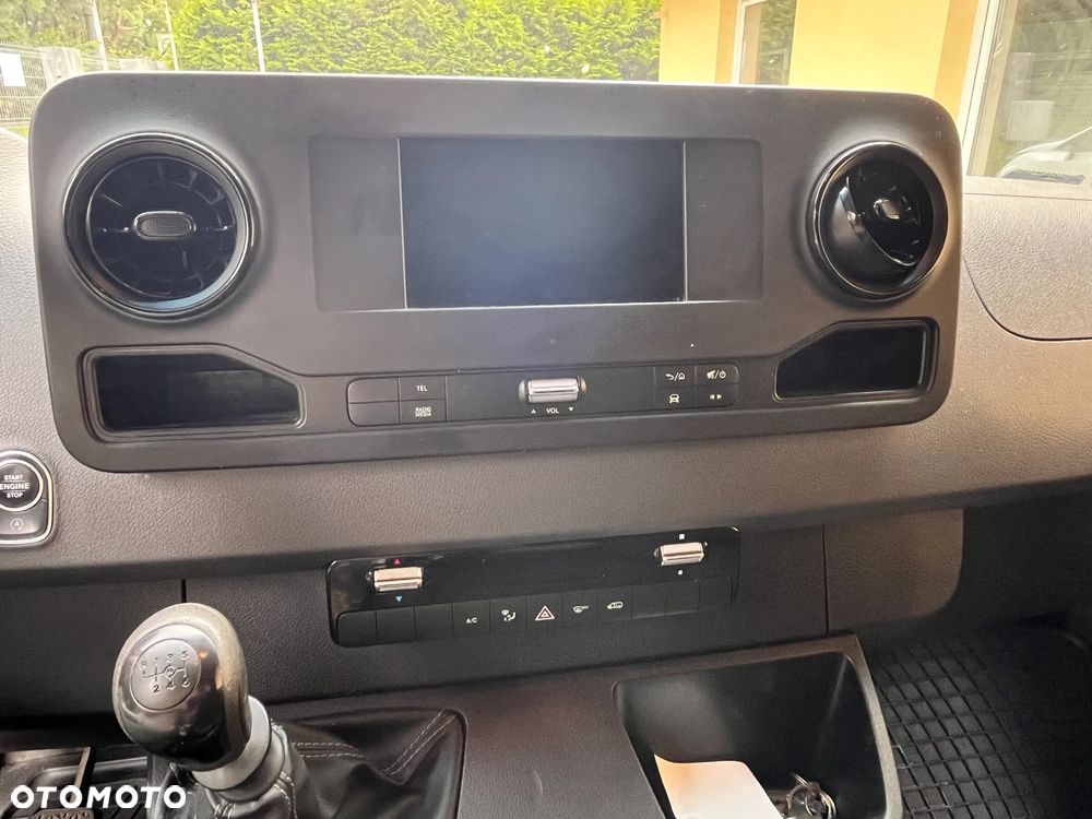 Mercedes-Benz SPRINTER - 9