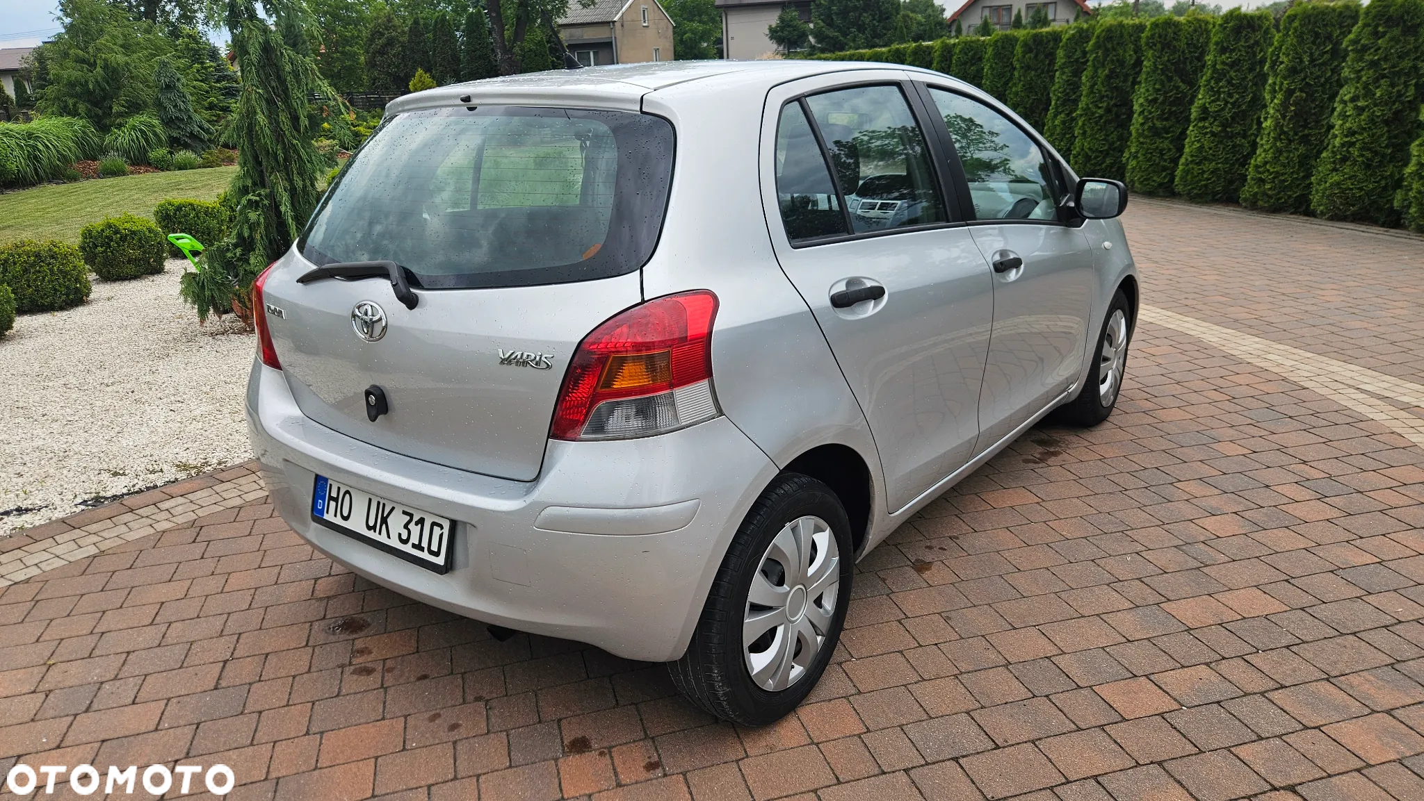 Toyota Yaris - 4
