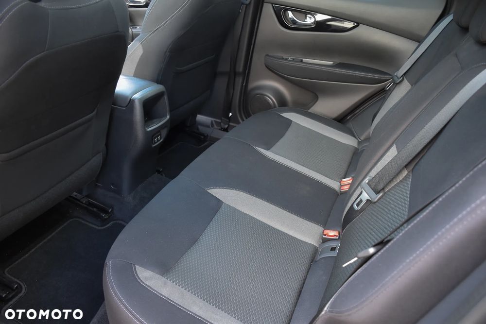 Nissan Qashqai 1.3 DIG-T Tekna DCT - 36