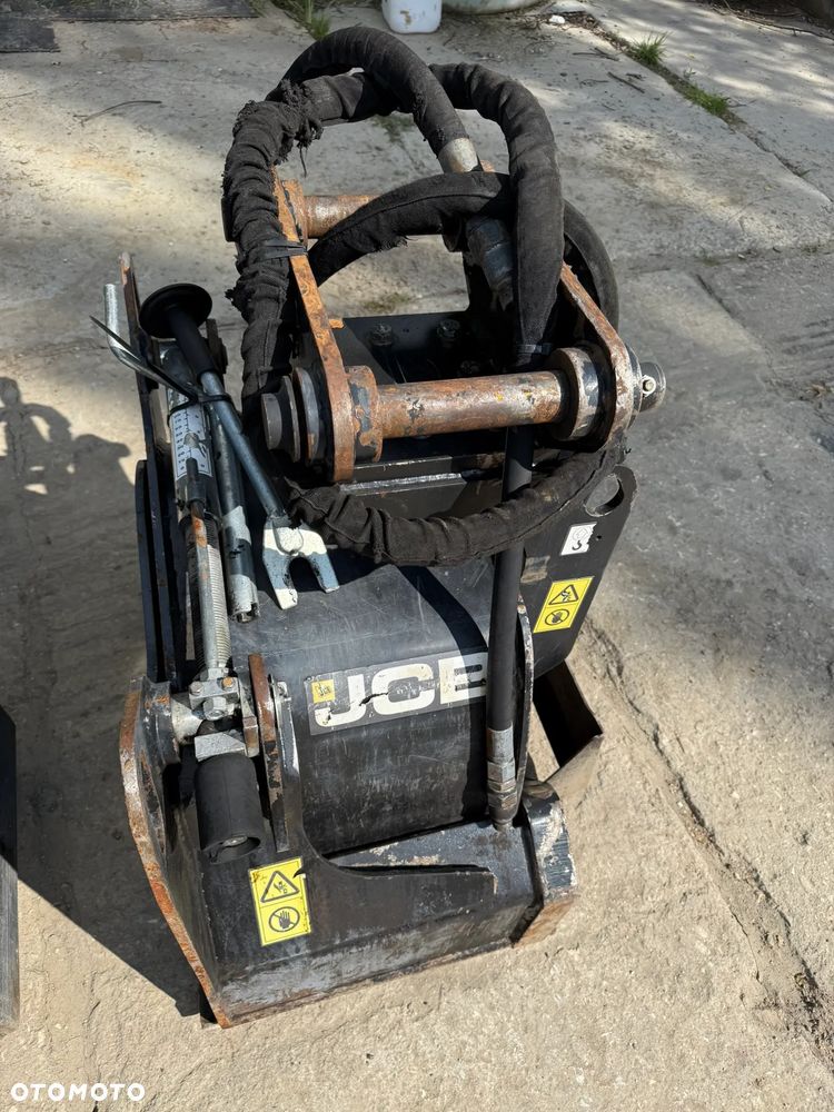 JCB Frezarka do asfaltu JCB - 10