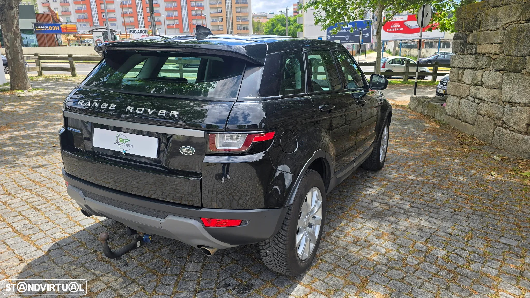 Land Rover Range Rover Evoque 2.0 D150 R-Dynamic - 9