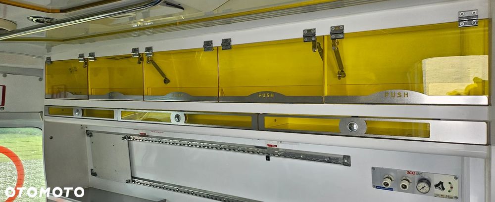 Mercedes-Benz Ambulans karetka Sprinter 319cdi automat - 28