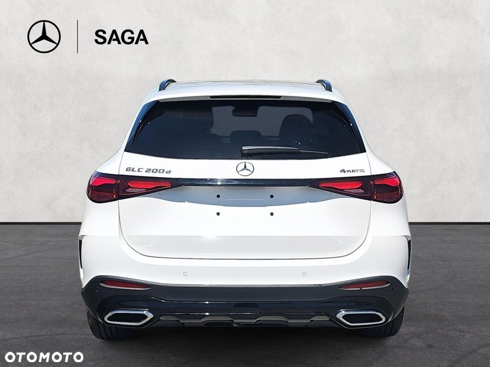 Mercedes-Benz GLA - 7
