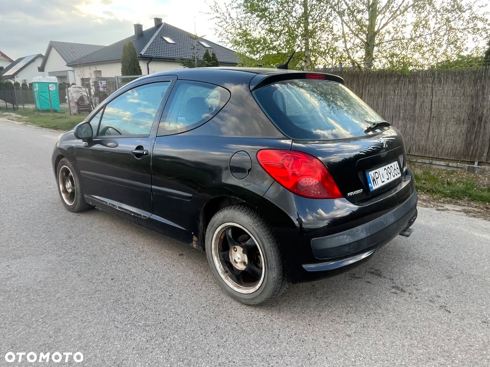 Peugeot 207 90 HDi FAP (Blue Lion) 99G - 13