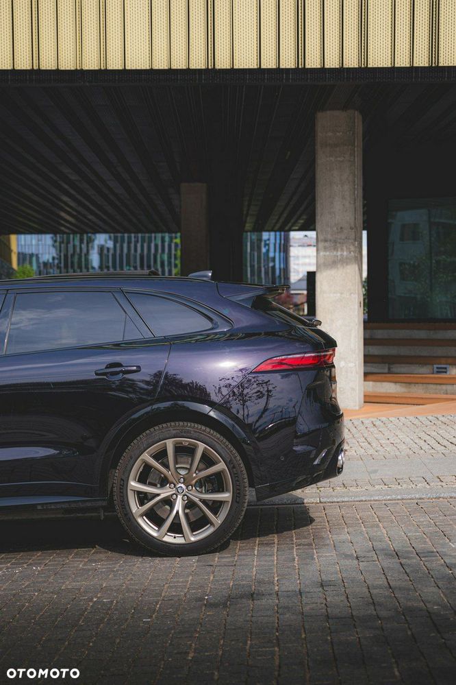 Jaguar F-Pace - 18