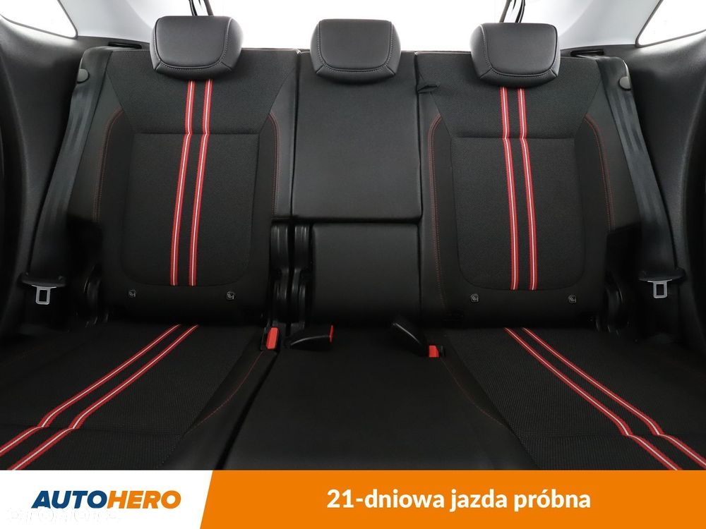 Opel Crossland X - 16