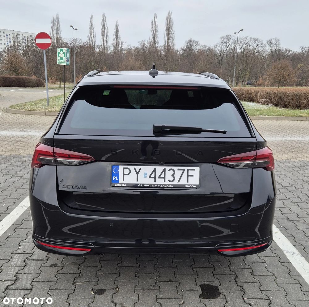 Skoda Octavia 1.5 TSI mHEV DSG Sportline - 4