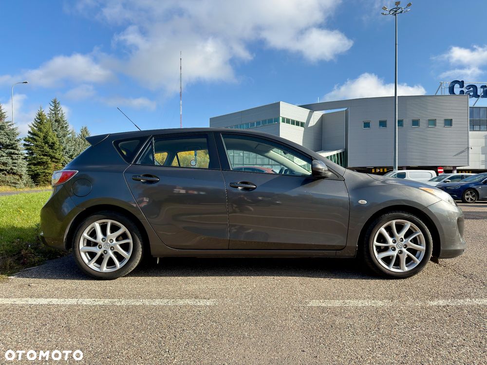 Mazda 3 - 7
