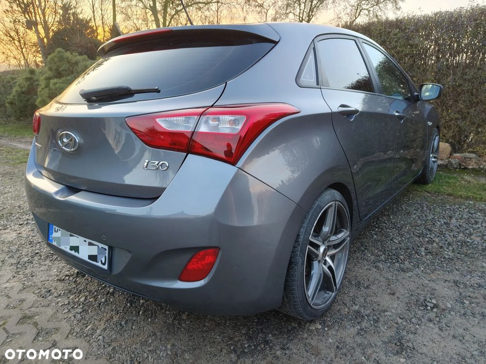 Hyundai i30 i30cw 1.4 Fifa World Cup Edition - 4