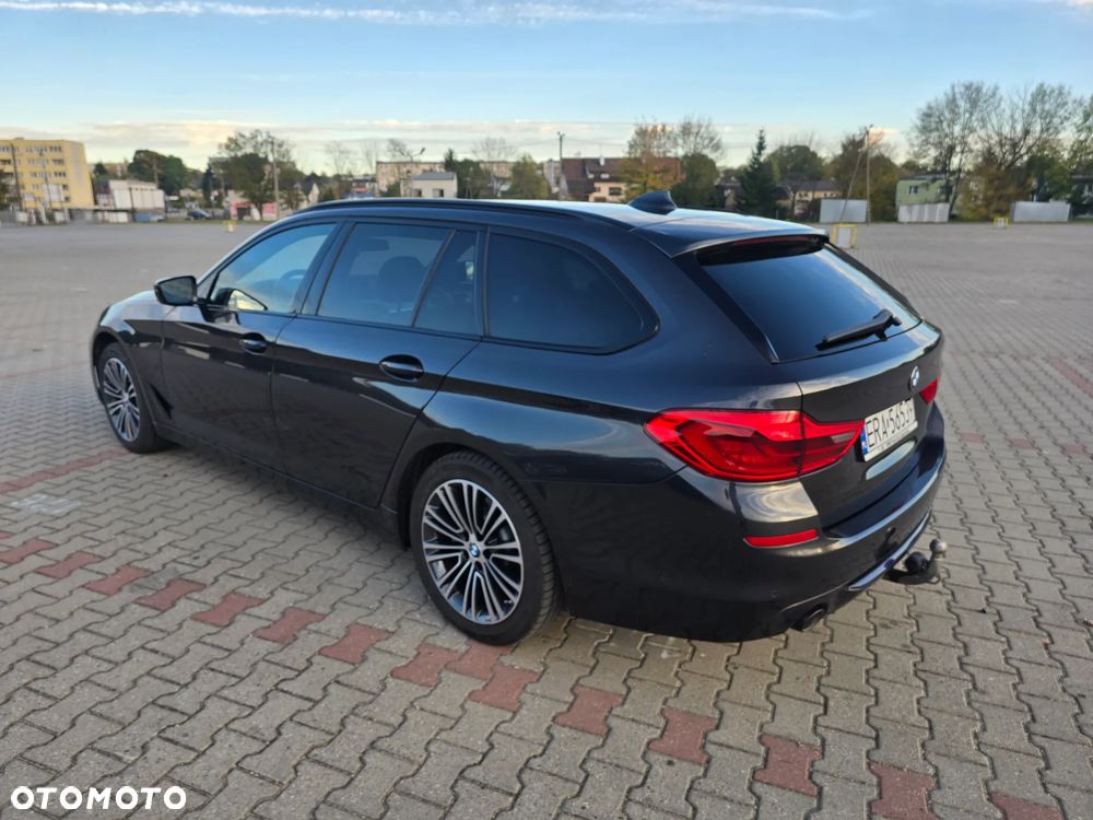 BMW 5 Series 2019 photo 3